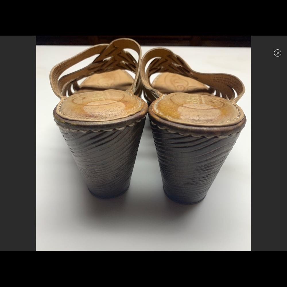 Clogs. - Picture 2 of 3